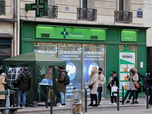 Covid-19 : un Francilien sur 25 testé positif entre le 4 et 11...